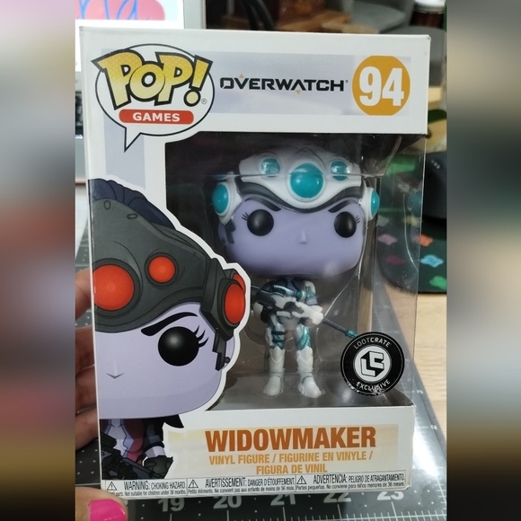 Funko Widowmaker -‎ Overwatch #94 [EUC] Lootcrate Exclusive - Picture 1 of 6